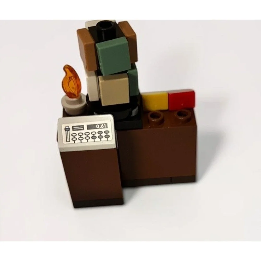 LEGO Hocus Pocus 21341 Cottage Accessories Skeletons Candles Pumpkins Gravestone